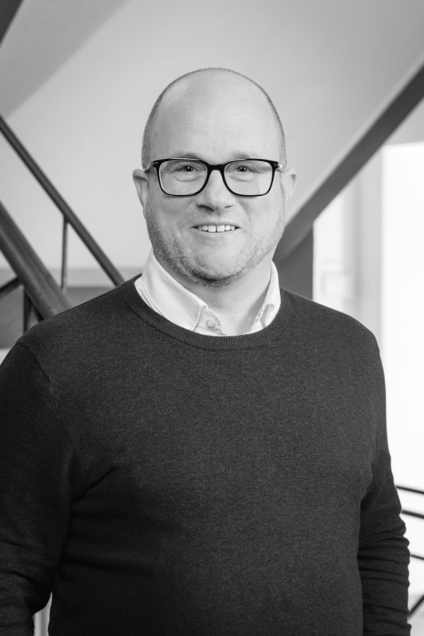 Digitalisierung Bildung; KI Bildung, Digitale Bildung, Kompetenzzentrum; KI; Bildungsforschung, Schule, Schulübergreifendes Blended Learning Programm